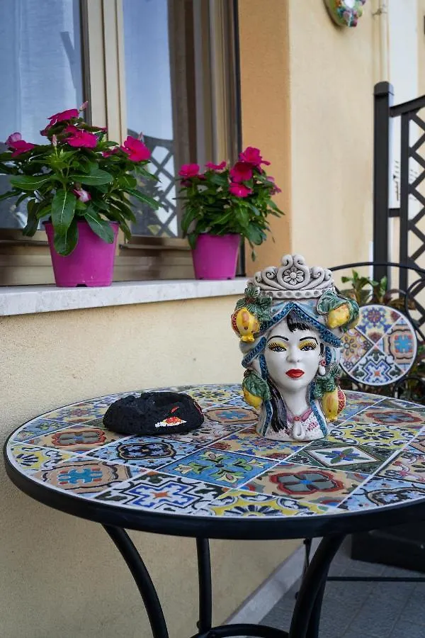 Tyche Apartaments & Rooms Taormina 0*,